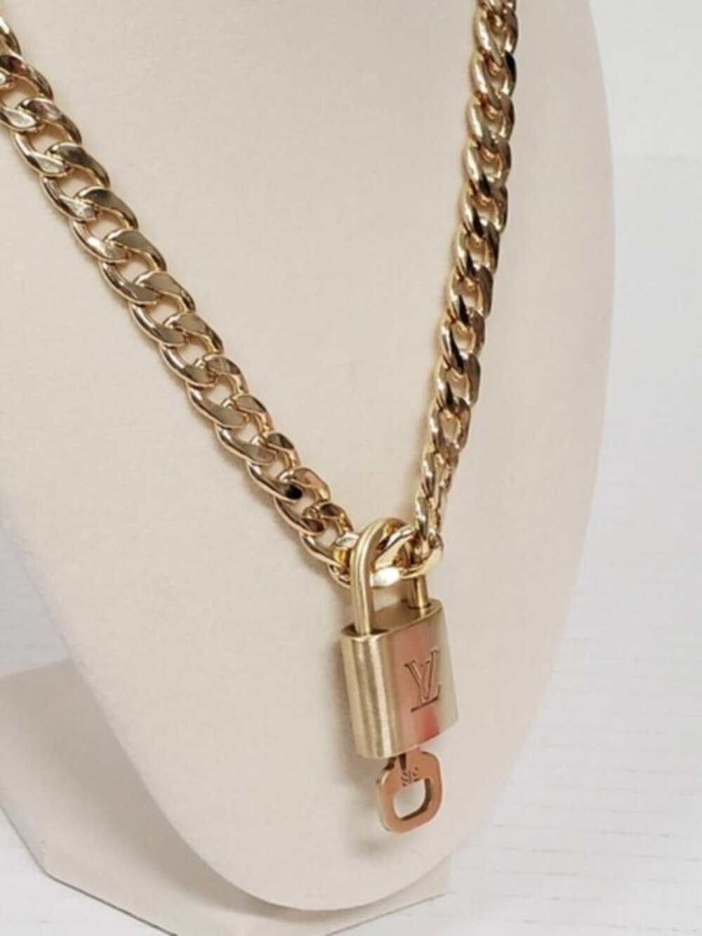 Authentic Louis Vuitton Padlock Gold Pendant with Fashion Cuban Plated Chain - Picture 5 of 12